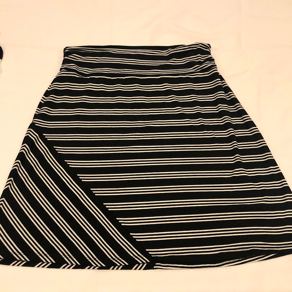 black and white striped mini skirt